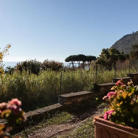 Daniela -vista Mare-70metri Dal Mare - Wi-fi - Free Parking